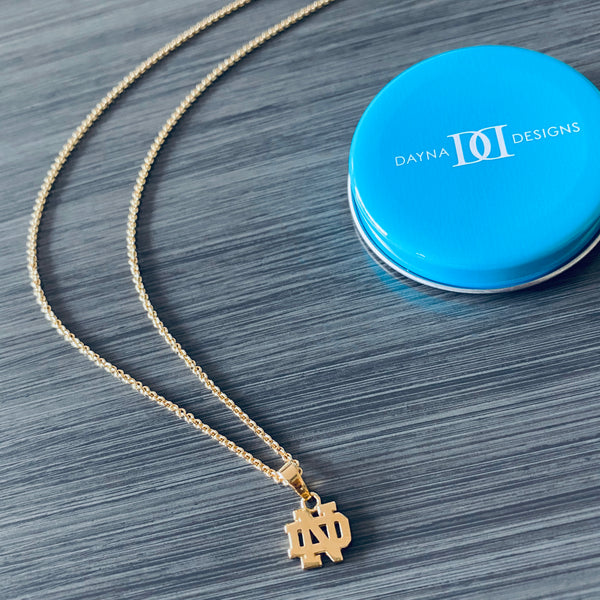 University of Notre Dame Pendant Necklace - Gold