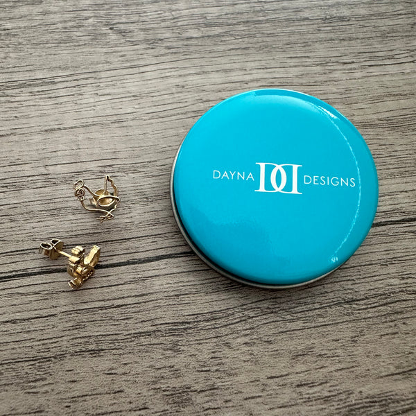 Chicken Stud Earrings - Gold