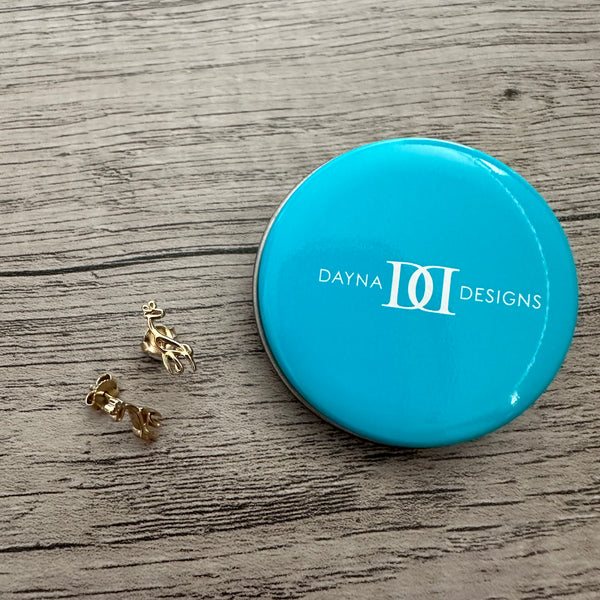 Giraffe Stud Earrings - Gold