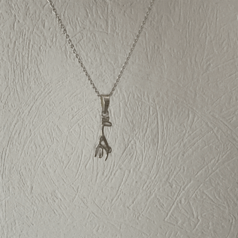 Giraffe Pendant Necklace - Silver