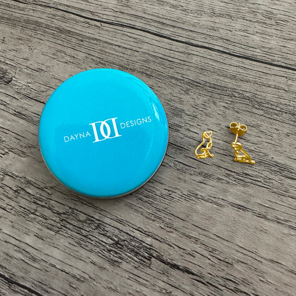 Labrador Silhouette Stud Earrings - Gold