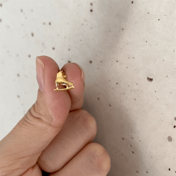 Skate Stud Earrings - Gold