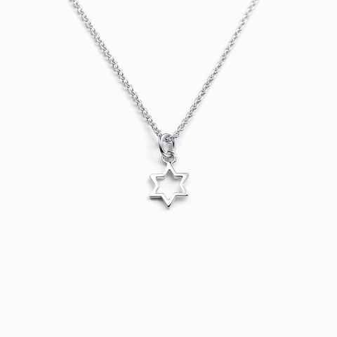 Star Outline Pendant Necklace - Silver