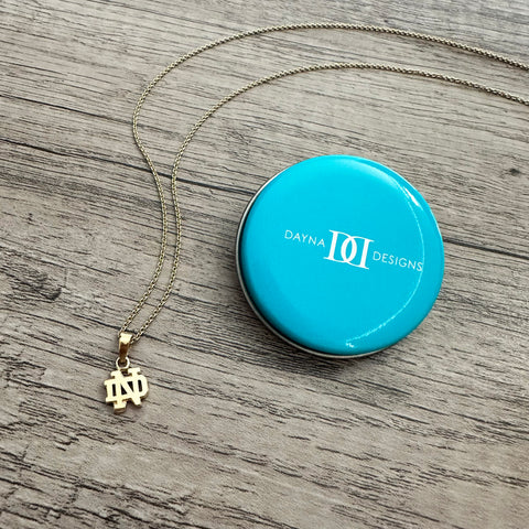 University of Notre Dame Pendant Necklace - Gold